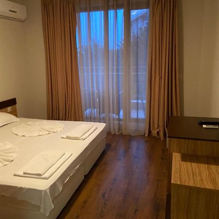 Diamond Beach Apartment 2 Room Бургас Екстериор снимка